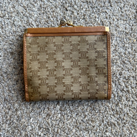 Celine Vintage Kisslock Wallet - Picture 4 of 10